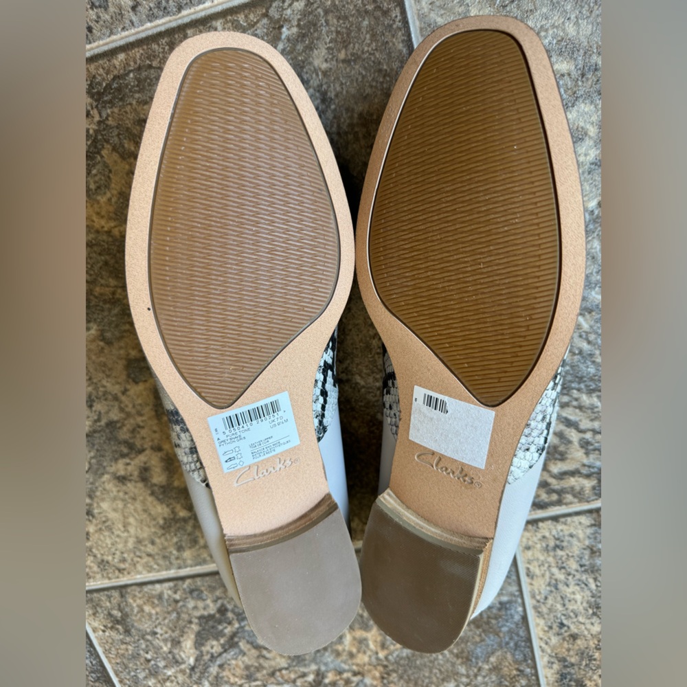 New!!! Clarks Pure Tone Grey Snake Python Slip On… - image 3